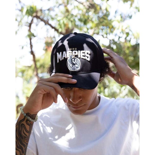 Collingwood Magpies Adult Snapback Cap